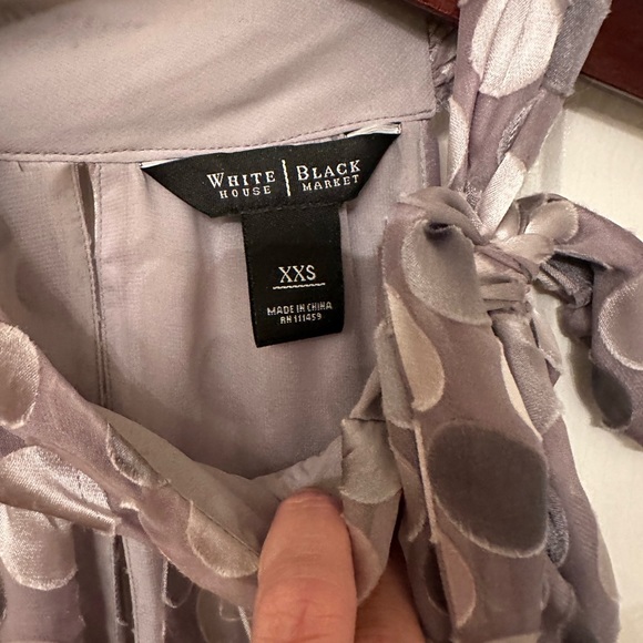 White House Black Market Burnout Dot Shell - Picture 3 of 5